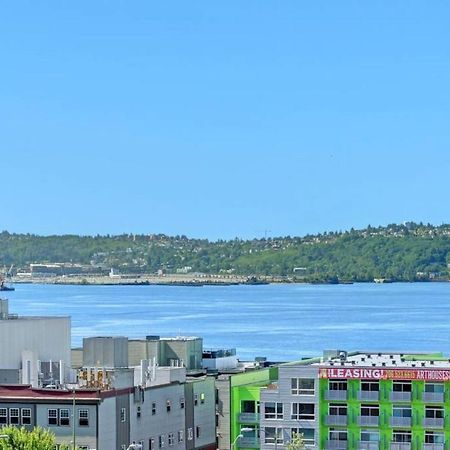 City Water View Oasis With Pool & Gym Near Cruise In Heart Of Сіетл Екстер'єр фото